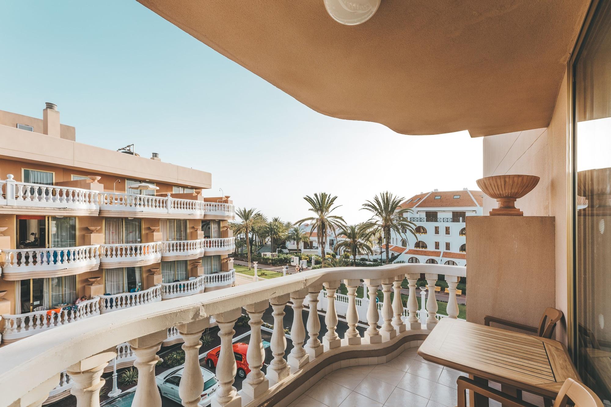 Hotel Cleopatra Palace Playa de las Américas Buitenkant foto