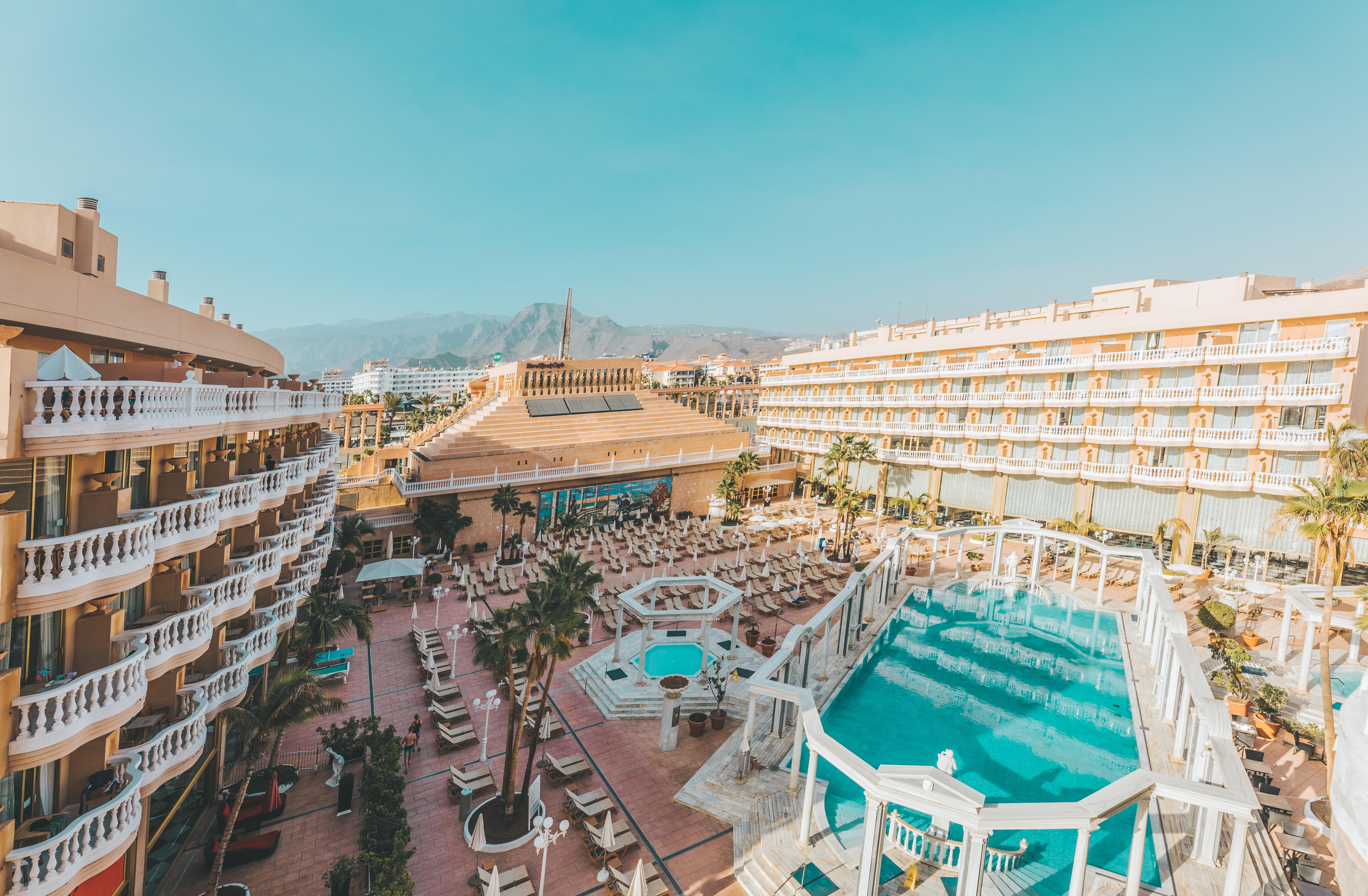 Hotel Cleopatra Palace Playa de las Américas Buitenkant foto